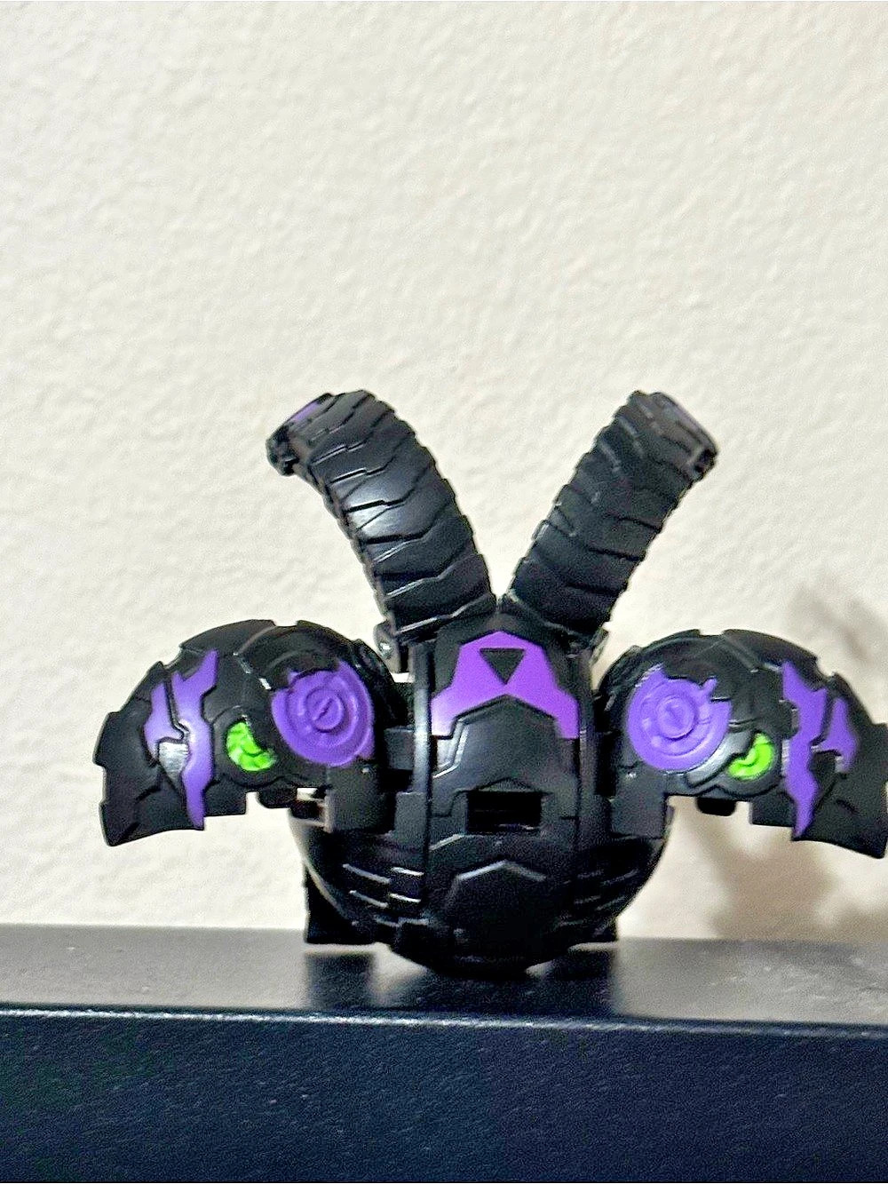 Spin Master Bakugan Battle Brawlers Darkus Nillious